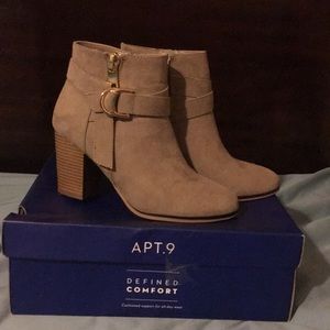 Apt 9 boots